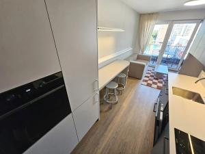 Pronájem bytu 1+kk, Praha - Hloubětín, Poděbradská, 33 m2