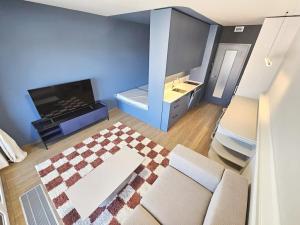 Pronájem bytu 1+kk, Praha - Hloubětín, Poděbradská, 33 m2