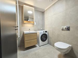 Pronájem bytu 1+kk, Praha - Hloubětín, Poděbradská, 33 m2