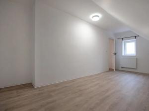 Pronájem bytu 3+kk, Sedlec, 73 m2
