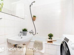 Prodej bytu 3+1, Praha - Hlubočepy, Silurská, 69 m2