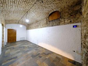 Pronájem komerční nemovitosti, Praha - Nové Město, Charvátova, 82 m2