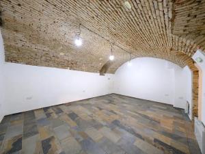 Pronájem komerční nemovitosti, Praha - Nové Město, Charvátova, 82 m2