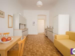 Prodej bytu 2+1, Praha - Košíře, Pod Kavalírkou, 70 m2