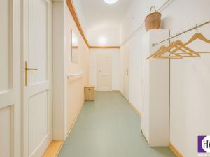 Prodej bytu 2+1, Praha - Košíře, Pod Kavalírkou, 70 m2