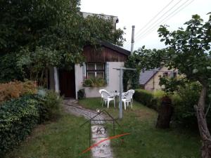 Pronájem bytu 1+1, Dolní Zálezly, Národní fronty, 39 m2