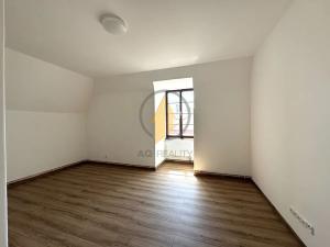 Pronájem bytu 2+1, Jičín, Chelčického, 65 m2