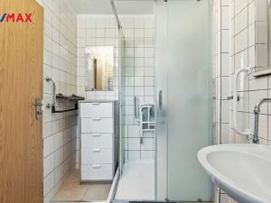 Prodej bytu 2+1, Karlovy Vary, Poštovní, 55 m2