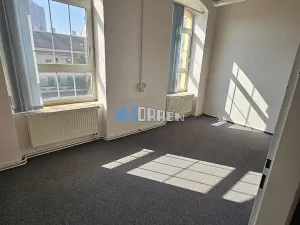 Pronájem kanceláře, Praha - Libeň, Švábky, 237 m2