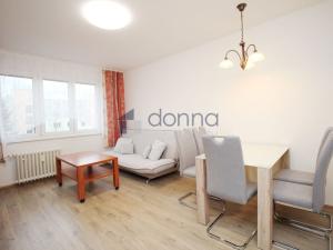 Pronájem bytu 2+1, Praha, Přesličková, 56 m2