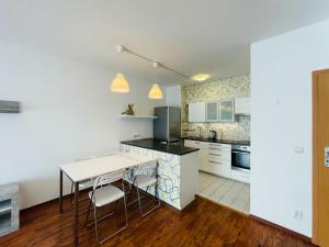 Pronájem bytu 2+kk, Olomouc - Řepčín, gen. Píky, 60 m2