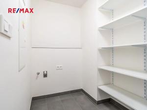 Pronájem bytu 2+kk, Praha - Kamýk, Zimova, 55 m2