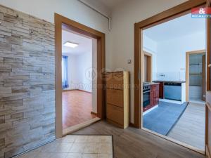 Pronájem bytu 3+1, Cheb, Dukelská, 86 m2