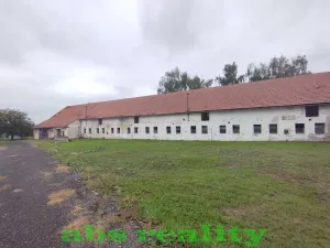 Prodej zemědělského objektu, Dolní Chvatliny, 1691 m2