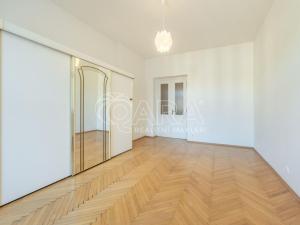 Prodej bytu 6+kk a větší, Praha - Dejvice, Bubenečská, 256 m2