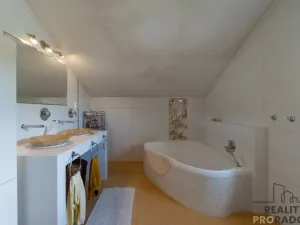 Prodej rodinného domu, Staré Hrady, 175 m2