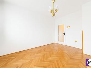 Prodej bytu 4+1, Praha - Vršovice, Kubánské náměstí, 83 m2