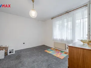 Prodej bytu 4+1, Horoměřice, K Bytovkám, 87 m2