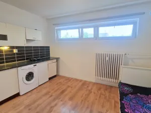 Pronájem bytu 1+kk, Praha - Strašnice, Ke Strašnické, 20 m2