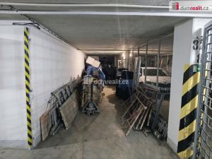 Prodej garáže, Praha - Košíře, Zahradníčkova, 40 m2