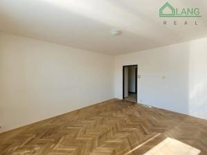 Pronájem bytu 3+1, Křenovice, Na Nivě, 68 m2