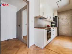 Pronájem bytu 2+1, Praha - Strašnice, Vykáňská, 54 m2