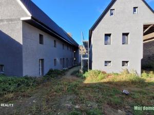 Prodej vícegeneračního domu, Vrutice - Svařenice, 1143 m2
