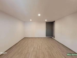 Prodej vícegeneračního domu, Vrutice - Svařenice, 1143 m2