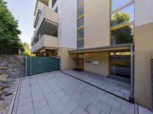 Pronájem bytu 1+kk, Olomouc, Frištenského, 32 m2