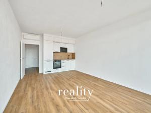 Pronájem bytu 1+kk, Znojmo, Jarošova, 30 m2