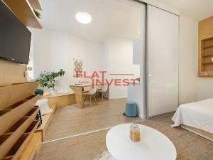 Pronájem bytu 1+1, Praha - Dejvice, Kafkova, 42 m2