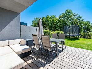 Pronájem bytu 4+kk, Praha - Vysočany, Svatošových, 126 m2