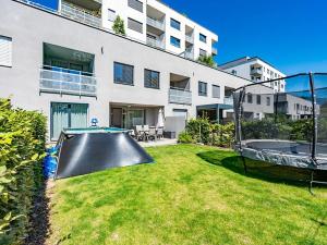 Pronájem bytu 4+kk, Praha - Vysočany, Svatošových, 126 m2