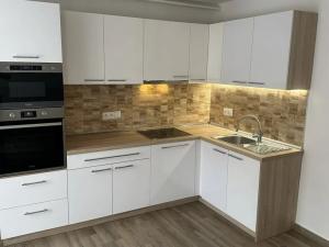 Pronájem bytu 2+kk, Moravské Budějovice, nám. Míru, 55 m2