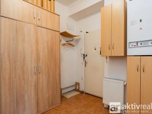 Prodej komerční nemovitosti, Praha - Strašnice, Vykáňská, 37 m2