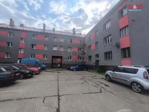 Pronájem bytu 2+1, Chomutov, Fügnerova, 59 m2
