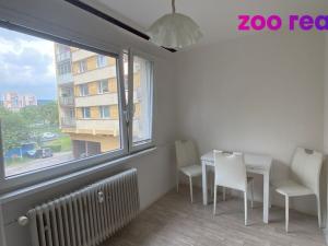 Pronájem bytu 2+1, Chomutov, Bezručova, 55 m2
