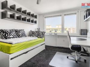 Prodej bytu 3+1, Praha - Řepy, Vondroušova, 75 m2