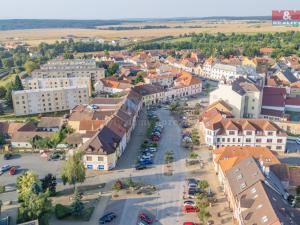 Pronájem obchodního prostoru, Kralovice, nám. Osvobození, 80 m2