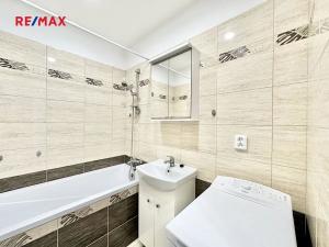 Pronájem bytu 2+kk, Kladno, Čs. armády, 45 m2