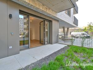 Pronájem bytu 1+kk, Brno, Bratislavská, 35 m2