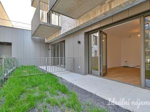 Pronájem bytu 1+kk, Brno, Bratislavská, 35 m2