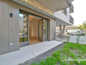 Pronájem bytu 1+kk, Brno, Bratislavská, 35 m2