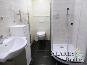 Pronájem bytu 1+kk, Praha - Střížkov, Vysočanská, 40 m2
