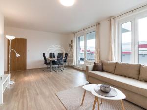 Pronájem bytu 2+kk, Praha - Dolní Měcholupy, Kryšpínova, 85 m2
