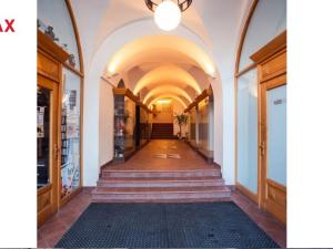Pronájem kanceláře, Hradec Králové, Malé náměstí, 79 m2