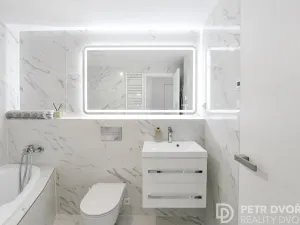 Pronájem bytu 2+kk, Praha - Karlín, Sokolova, 58 m2