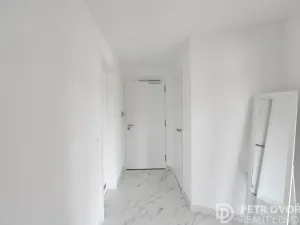 Pronájem bytu 2+kk, Praha - Karlín, Sokolova, 58 m2