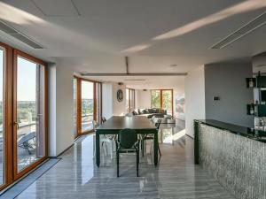 Prodej bytu 4+kk, Praha - Smíchov, U Plátenice, 165 m2