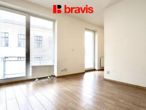 Pronájem bytu 1+kk, Brno, Přadlácká, 33 m2